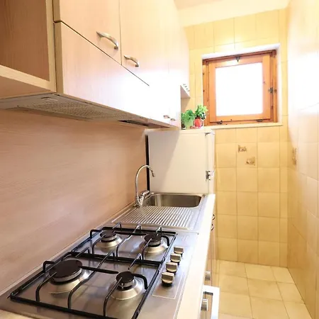 In Good Location And With Balcony - Nicole In Salento Apartment *