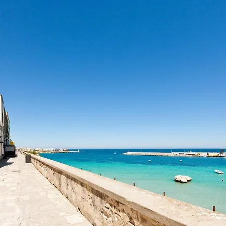 Apartment In Good Location And With Balcony - Nicole In Salento