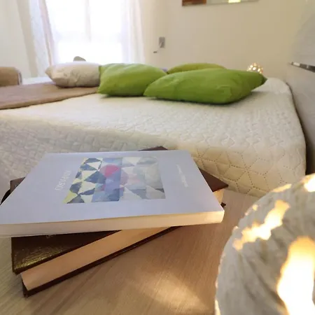 Apartment In Good Location And With Balcony - Nicole In Salento