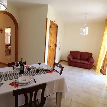 In Good Location And With Balcony - Nicole In Salento Apartment